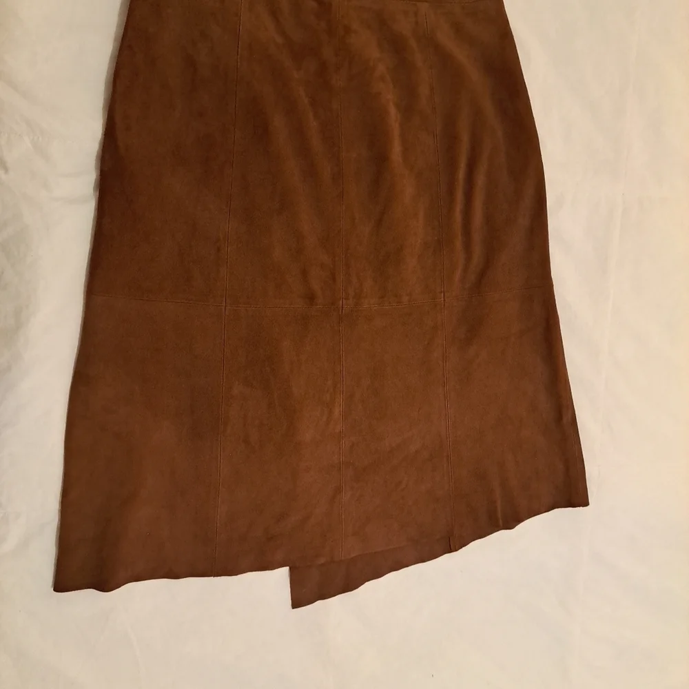 White House Black Market Skirt Suede A Line Wrap Brown Size 0 EUC - Picture 8 of 9